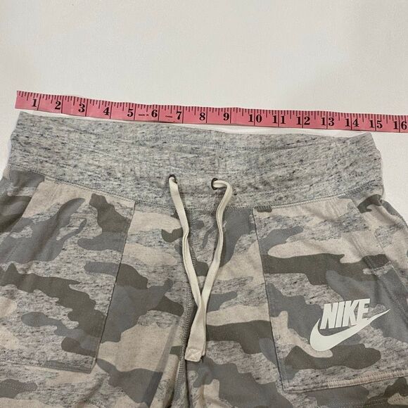 Nike Camo Print Lounge Shorts Gray Green Drawstring Pockets Size Medium - Picture 7 of 7